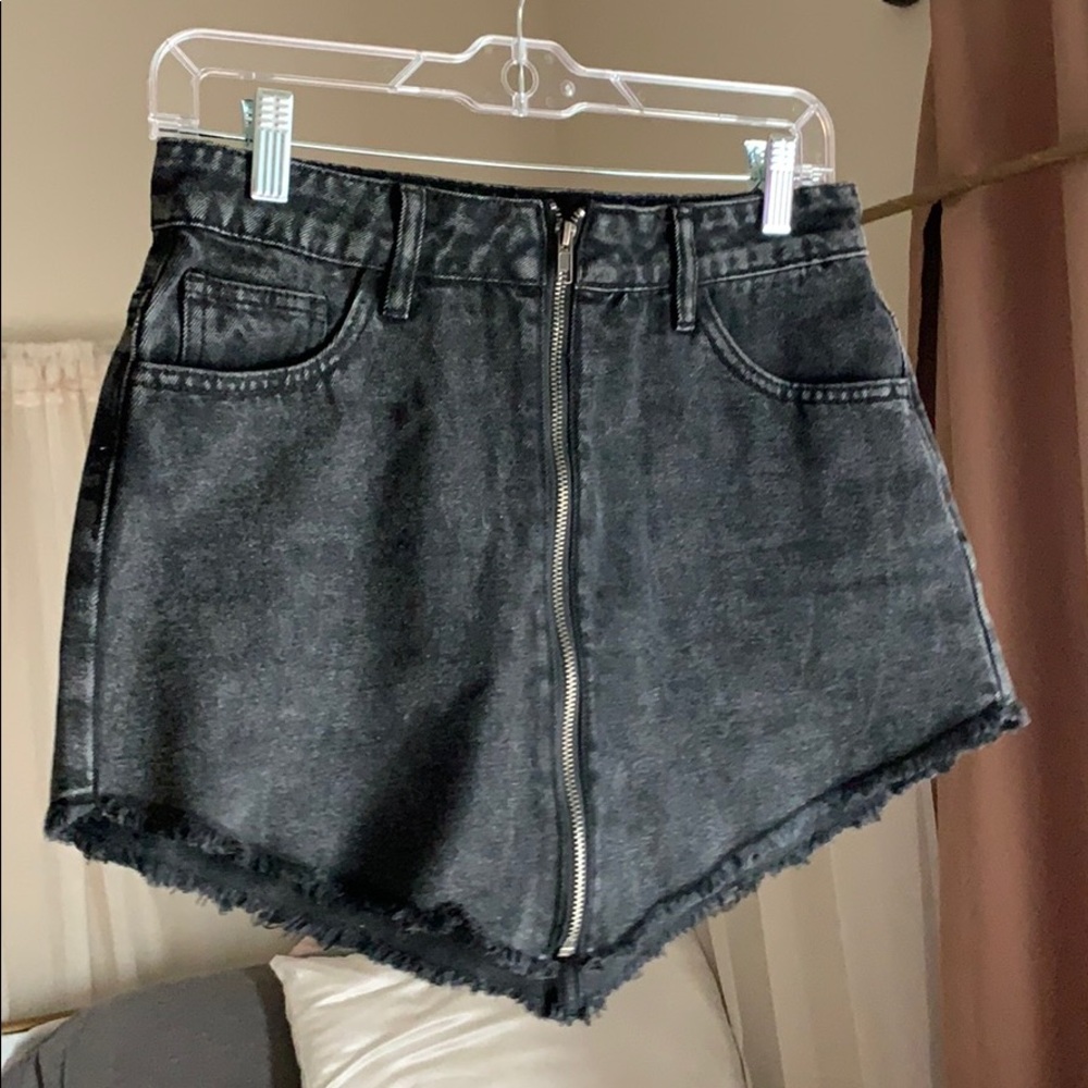 Black denim zip up skirt🖤